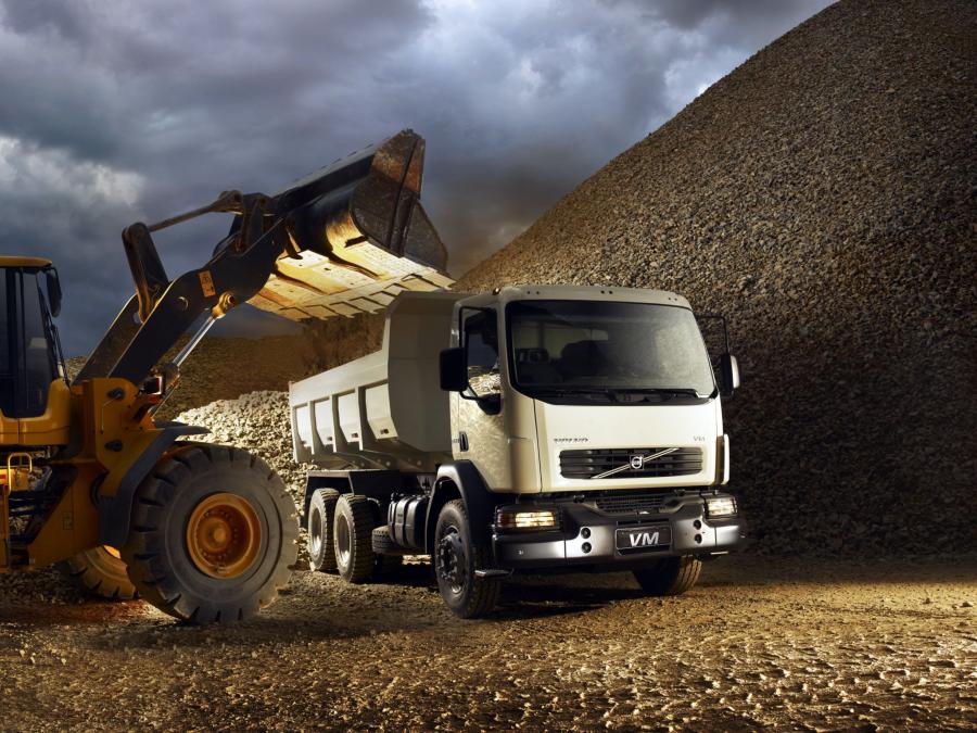  Volvo VM23 6x4 Tipper 2010 года  (фото 2 из 13)